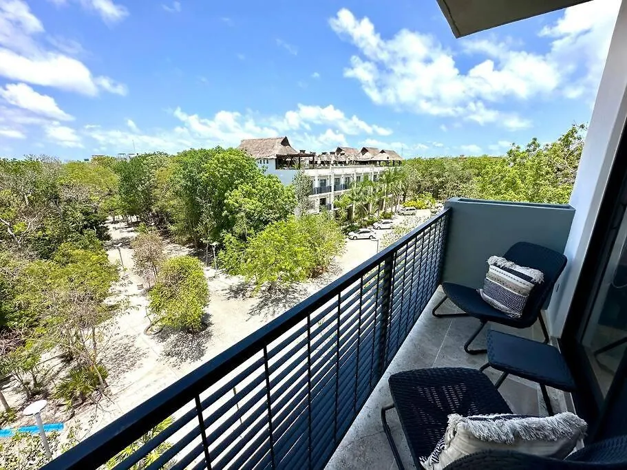 Cozy Studio With Balcony And Rooftop Pool In Tulum Apartment